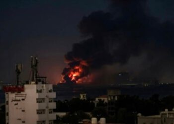 SAD pucao na tanker u Omanskom zaljevu, Saudijska Arabija “bacila se na oružje”