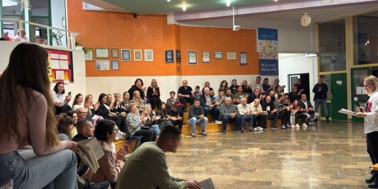 SPEKTAKL UZ GUSLE U ŽRNOVNICI Predstavljanje knjige “Šta će selo reć” u sklopu 72. Splitskog ljeta!