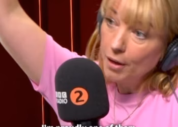 Sara Cox otkriva da je ‘ponosna majka queer kćeri’ dok Sam Smith otkriva da jedva čekaju zasnovati obitelj kao par koji se povezuje oko LGBTQ roditeljstva