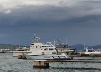 Snažno pogoršanje vremena izazvalo kaos na moru kod Zadra: Više plovila nasukano, oglasilo se Ministarstvo