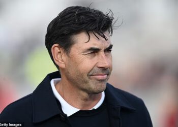 Stephen Fleming bi trebao postati novi trener Engleske na testovima nakon otkaza Brendonu McCullumu – budući da je ECB izabrao Novozelanđanina da vodi projekt nakon Bazballa