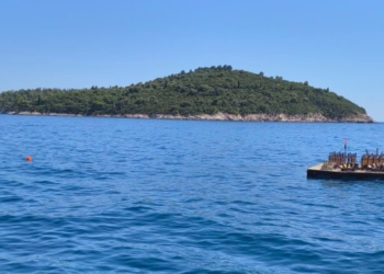 Sve je spremno za vatromet koji će večeras obasjati nebo iznad Dubrovnika