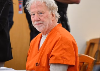 Timothy Busfield rekao je velikoj poroti da je ‘otkazan’ nakon što je optužen za seksualno zlostavljanje djece