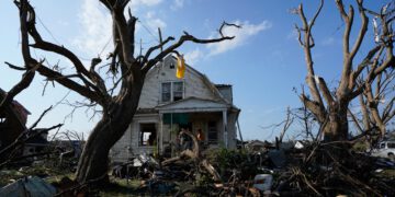 Tornado u Wisconsinu ostao je na tlu 20 minuta dok je krojio put uništenja