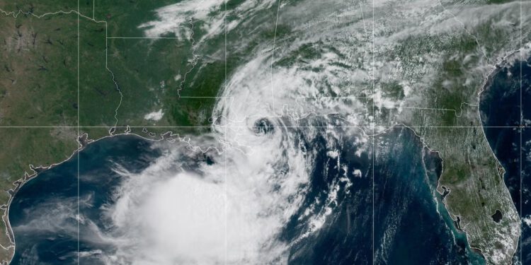 Tropska oluja Bertha stiže do kopna u Louisiani s vjetrovima od 45 mph