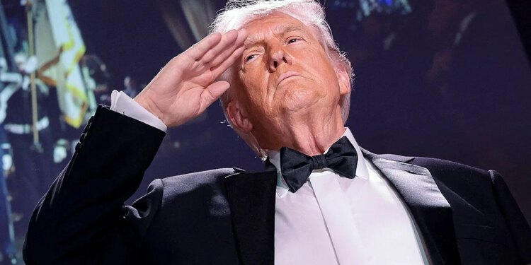 Trump će govoriti na odgođenoj večeri dopisnika u Bijeloj kući