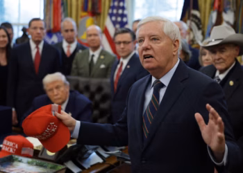 Trump otkriva što je rekao Lindsey Graham u posljednjem pozivu oko sat vremena prije sudbonosne službe hitne pomoći