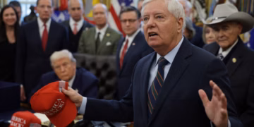 Trump otkriva što je rekao Lindsey Graham u posljednjem pozivu oko sat vremena prije sudbonosne službe hitne pomoći
