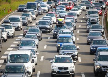 Turistički val okovao autoceste: Kilometarske su kolone!