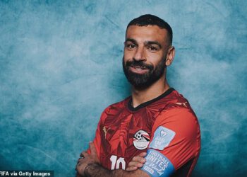 Turska nastojanja da postane nogometni div: zašto bi Mohamed Salah bio ‘TERET’ za Besiktas, privatni otok Galatasaraya, kako su klubovi izgubili gotovo 500 milijuna funti u četiri godine – i restoran koji poslužuje rebarca obložena zlatom