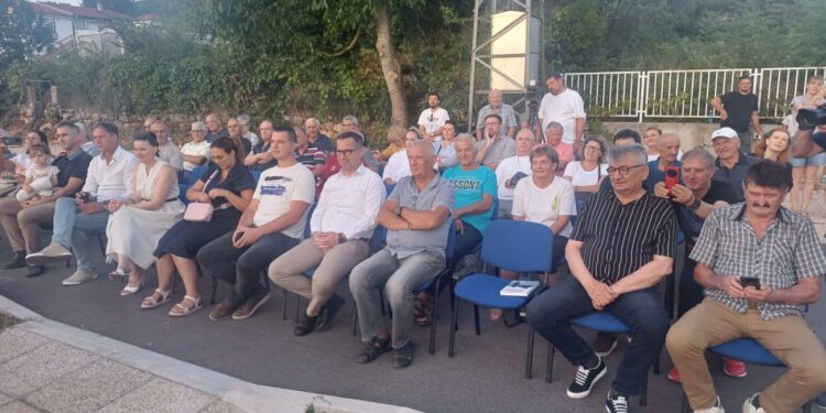 U Dicmu predstavljena “Balada o Reri ekspres”: Priča o vlaku koji je desetljećima povezivao Cetinsku krajinu i Split