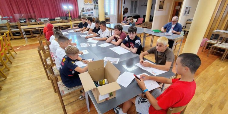 U Zvjezdanom selu Mosor otvorena prva ovogodišnja Ljetna škola tehničkih aktivnosti