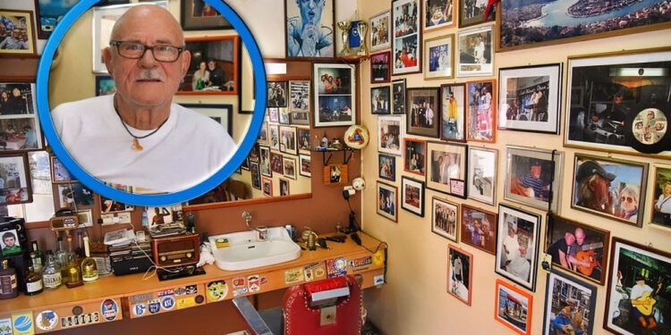 U ovoj maloj veloluškoj brijačnici Oliver je i dalje živ: “Tu je on, samo ga mi ne vidimo”