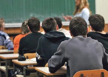 U srednje škole u BiH upisano više učenika nego lani