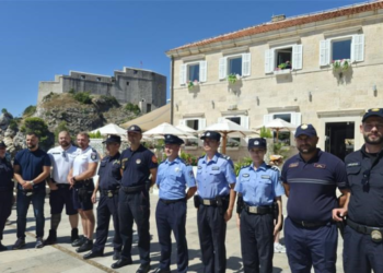 U županiji 16 policajaca iz sedam zemalja, pomažu turistima i domaćim kolegama