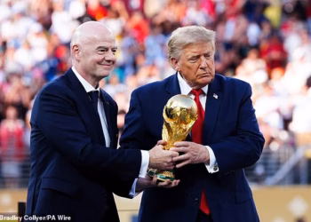 UEFA je lagala FIFA-i zbog ‘prijedloga za prodaju udjela u Svjetskom prvenstvu’ u potezu koji bi ‘predsjedniku Gianniju Infantinu mogao donijeti milijune’ – budući da je plan označen kao ‘nuklearna bomba’ za nogomet