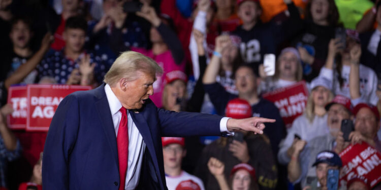 Ubojica ilegalni imigrant tuži Trumpa, traži 75 milijuna dolara i američko državljanstvo — RT World News