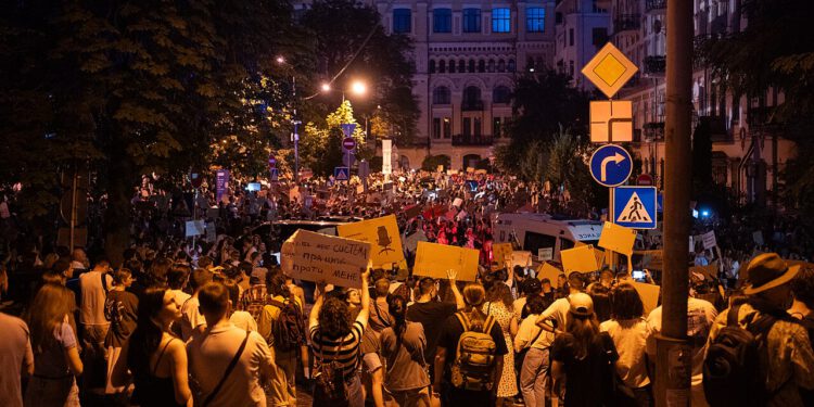 Ukrajinske vlasti prijete novinarima i urednicima mobilizacijom