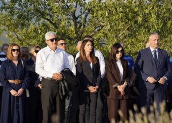 VIDEO Don Ivo Šutalo oštro hrvatskim političarima: ‘Borimo li se za narod ili gledamo svoj džep i položaj?’