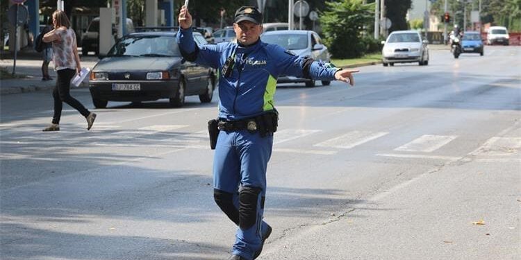 Velika policijska akcija na jugu Hrvatske: 122 prekršaja u jednom danu, vozači najviše griješili zbog kaciga i brzine