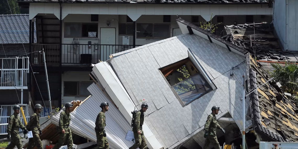 Više mrtvih u eksploziji u trgovačkom centru nakon potresa od 6,8 ​​stupnjeva koji je pogodio Japan