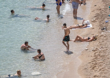 Vrijeme je ‘slatkih krasta’: Ova zarazna bolest širi se najviše po Jadranu, ali ne prenosi se u moru