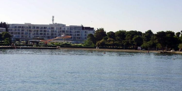 ZADAR Borik d.o.o. će uređivati plažu pred resortom?