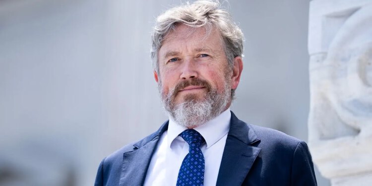 Zastupnik Thomas Massie tvrdi da je iranski rat ‘oslabio’ Ameriku
