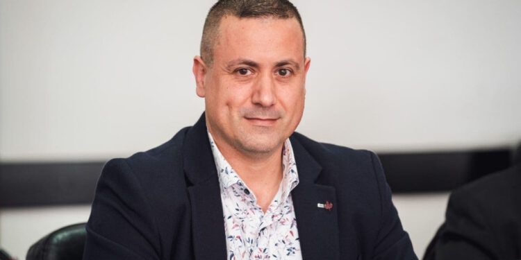 Zlodre tražio pomoć za Klub trudnica, Šuta obećao: “Neka se jave Gradu, riješit ćemo ovu stvar”
