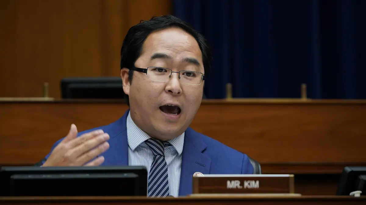Senator Andy Kim, DN.J., govori tijekom saslušanja na Capitol Hillu