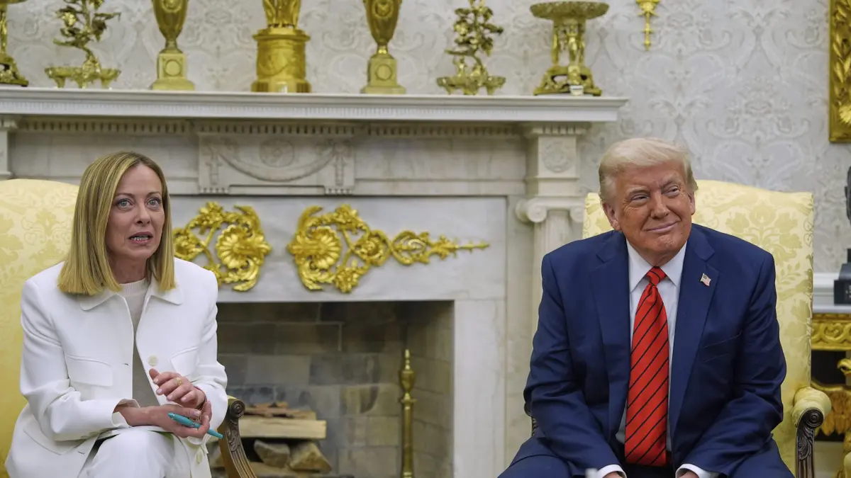 Meloni s Trumpom u ovalnom uredu