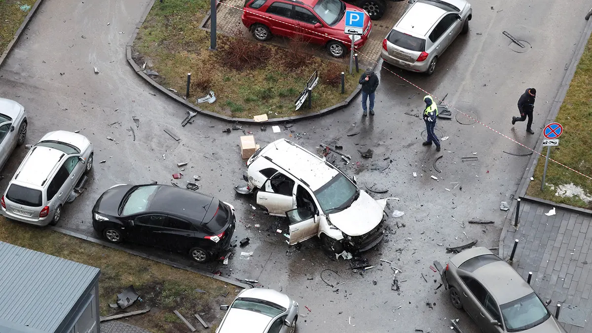   General pukovnik Fanil Sarvarov, načelnik Uprave za operativnu obuku vojske ruskog Glavnog stožera, ubijen je u eksploziji automobila bombe u Moskvi