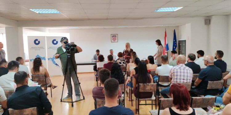 SVEČANOST U SPLITU Vanesa je nakon pet godina fakulteta promijenila smjer: “Odlučila sam ići maminim stopama”