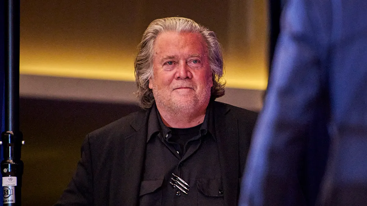 steve-bannon