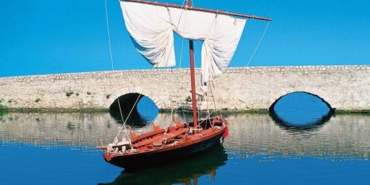 16. susret klapa “Puna idra pisme” u Ninu