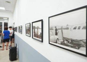 Fotografije iz obiteljskog podruma vratile Komin 50 godina unatrag: Na njima su lica, uspomene i život kojeg više nema