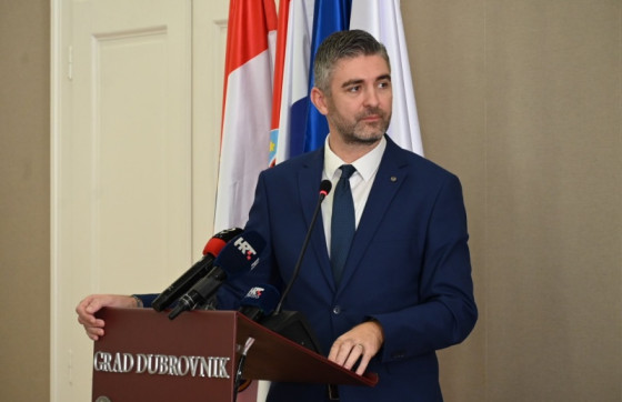 Franković odgovorio Bonačić Obradović i objavio činjenice o Grabovici i vodi za piće