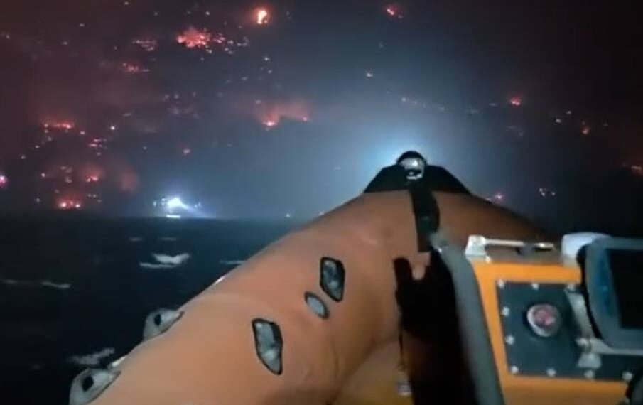 GUMENJAKOM PREMA VATRENOM UŽASU Objavljene dramatične snimke požara kod Omiša, ovaj video HGSS