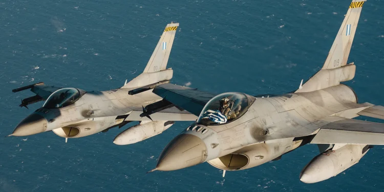 Grčka podigla dva F-16 zbog turskog drona kod zračne luke