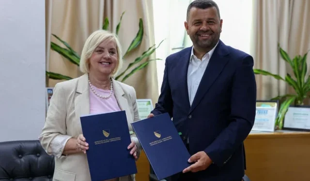 Hurtić i Rudić potpisali memorandum za zaštitu novinara i slobodu medija