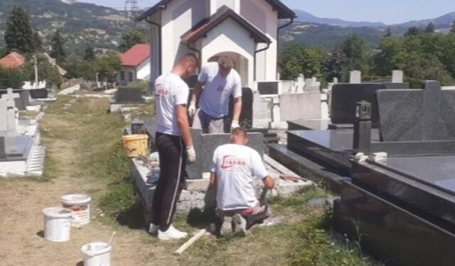 Jasmin odlučio besplatno obnoviti oštećene nadgrobne spomenike kod Travnika