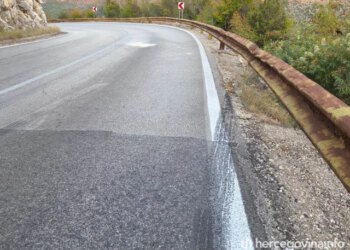 Motociklist ozlijeđen u sudaru s teretnim vozilom na cesti Čitluk – Žitomislić