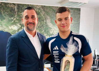 Načelnik Marko Miloslavić primio mladog vaterpolista Roka Koncula