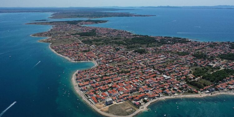 OTOK VIR SLAVO ROĐDENDAN SLOBODE Na povijesnom lokalitetu otkriva se spomenik posvećen virskim ženama