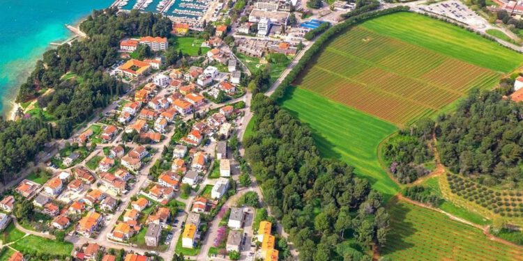 POREČ RADI Rekordni prihodi i suficit u vanjskoj trgovini