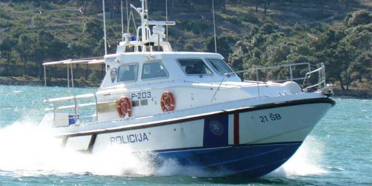 Policija kod Šibenika kaznila 22 osobe zbog divljačkog ilegalnog glisiranja