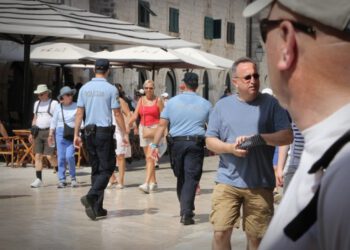 Policija raspisala natječaj za obrazovanje za policajca, ovo su uvjeti