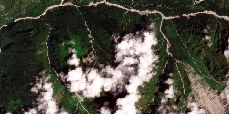 Prizori katastrofe u Nepalu vide se čak i iz svemira