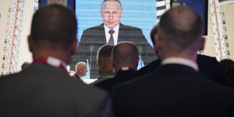 Putin: Ukrajina je ‘otvorila Pandorinu kutiju’ i sada joj slijedi ‘katastrofalan scenarij’