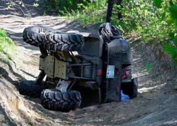Quad sletio niz strminu kod Rujišta, dvije osobe ozlijeđene